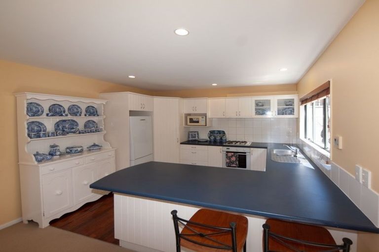 Photo of property in 37b Waverton Terrace, Churton Park, Wellington, 6037