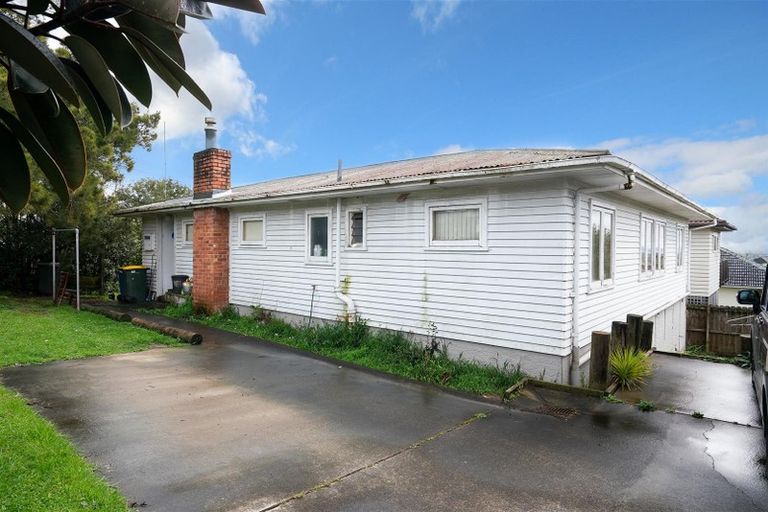 Photo of property in 2a Hepper Street, New Lynn, Auckland, 0600