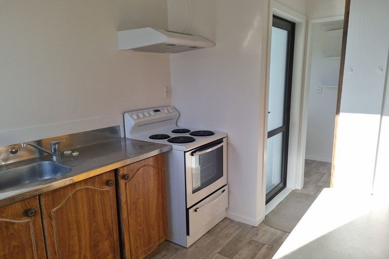 Photo of property in 9b Wyndham Road, Hannahs Bay, Rotorua, 3010