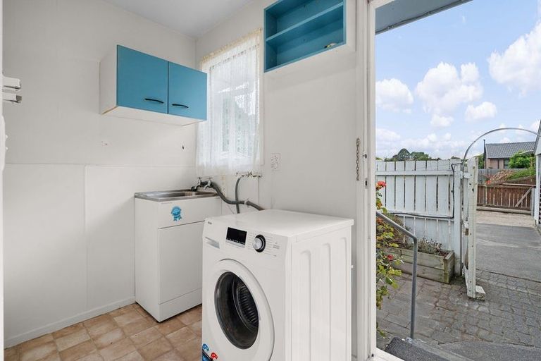 Photo of property in 9 Woodcote Avenue, Hornby, Christchurch, 8042