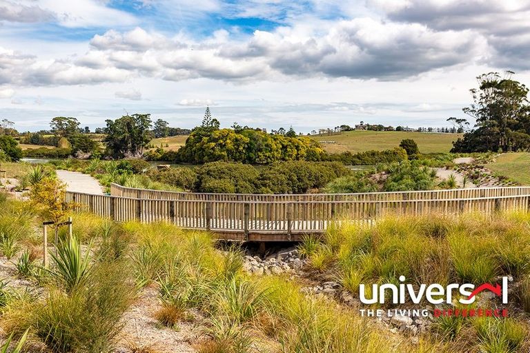 Photo of property in 4 Nohoanga Road, Karaka, Papakura, 2113