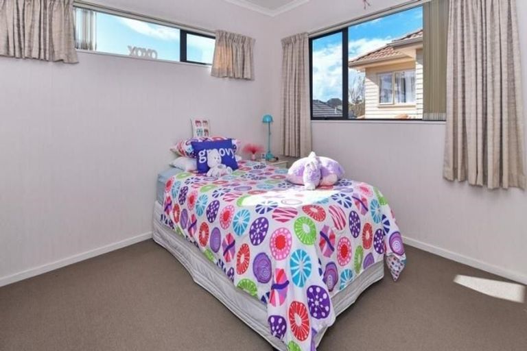 Photo of property in 20 Cyril French Drive, Flat Bush, Auckland, 2016
