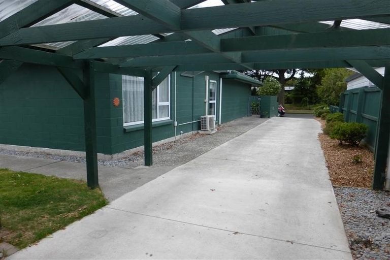 Photo of property in 10 Winslow Street, Burnside, Christchurch, 8053