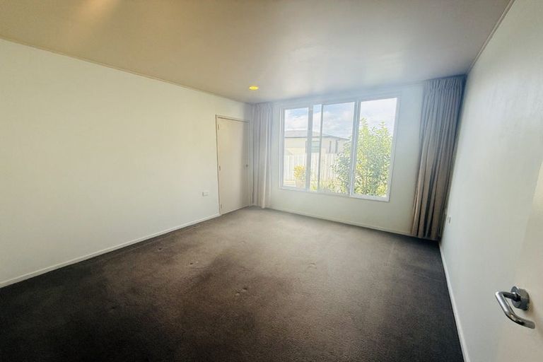 Photo of property in 17 Pounamu Avenue, Greenhithe, Auckland, 0632