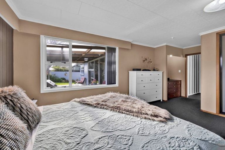 Photo of property in 15 Ariel Street, Stratford, 4332