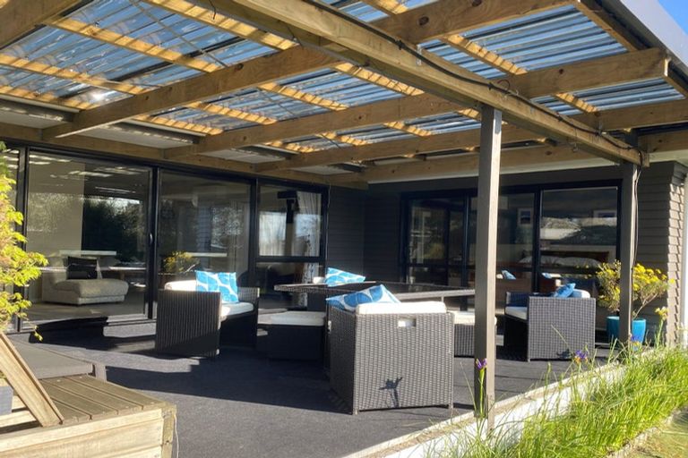 Photo of property in 9 Cooper Avenue, Holdens Bay, Rotorua, 3010
