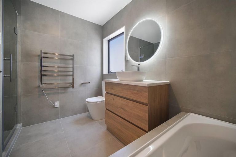 Photo of property in 167 Grove Road, Papakura, 2110