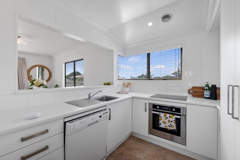 Photo of property in 20a Solway Place, Mount Maunganui, 3116