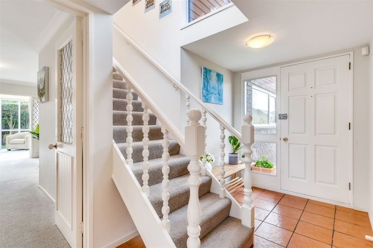 Photo of property in 143 Memorial Avenue, Burnside, Christchurch, 8053