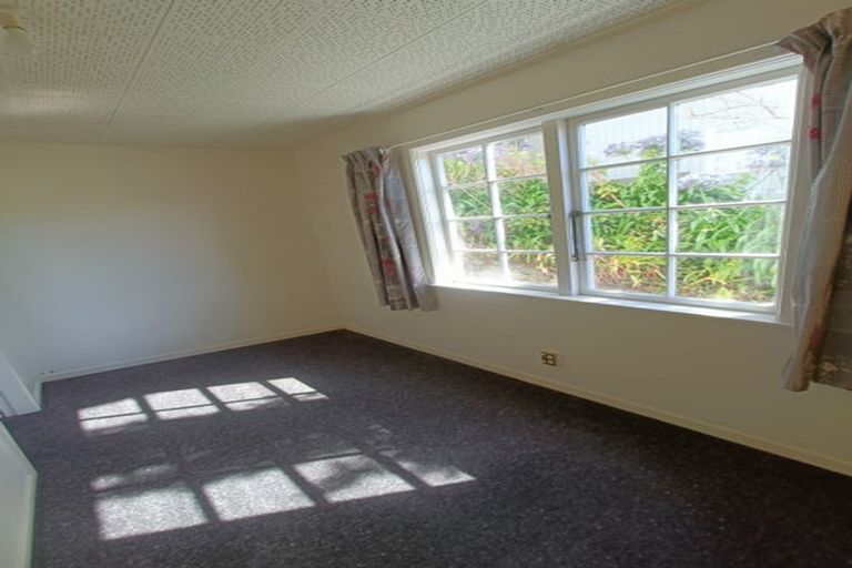 Photo of property in 12 Major Drive, Kelson, Lower Hutt, 5010