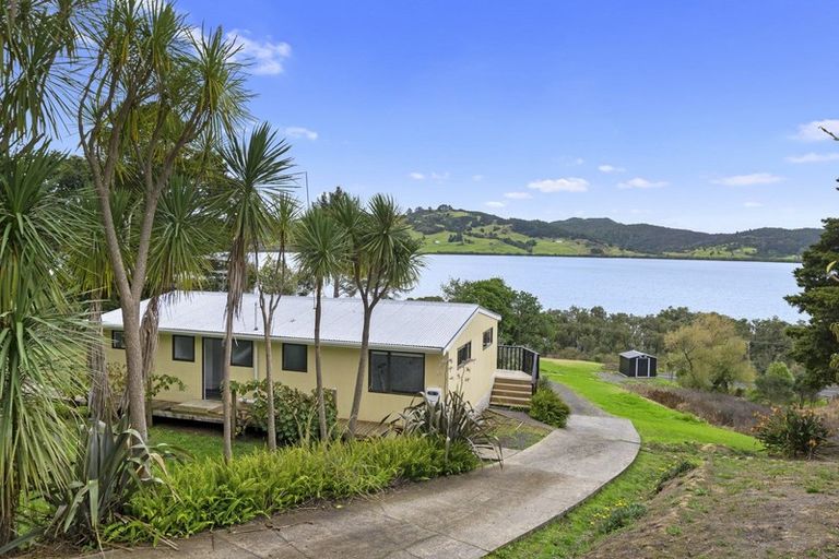 Photo of property in 6 Yarborough Street, Kohukohu, 0491