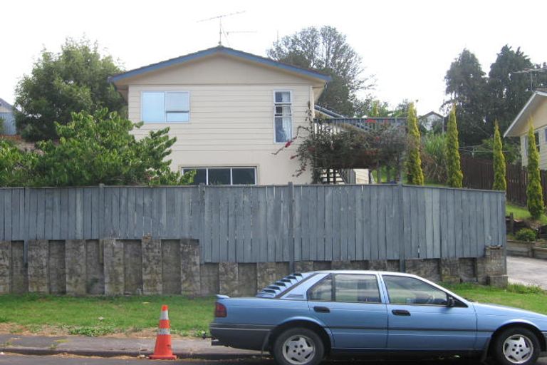 Photo of property in 10 Celeste Place, Totara Vale, Auckland, 0627