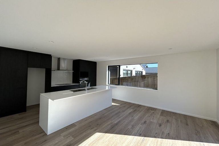 Photo of property in 7 Collie Road, Jacks Point, 9371