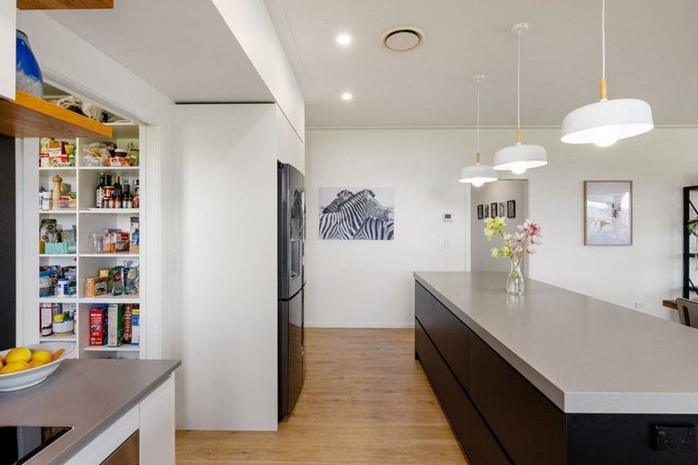 Photo of property in 2 Moemoea Place, Cambridge, 3434