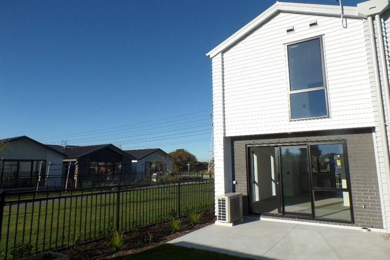 Photo of property in 62 Miromiro Street, Broomfield, Christchurch, 8042
