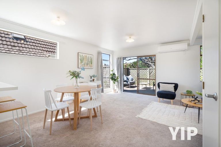 Photo of property in 2/46 Wingfield Place, Churton Park, Wellington, 6037