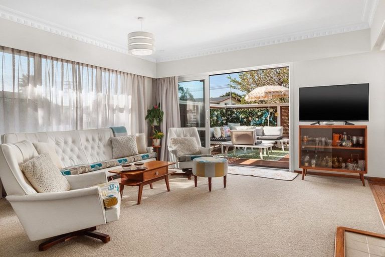 Photo of property in 28 Maranui Street, Mount Maunganui, 3116