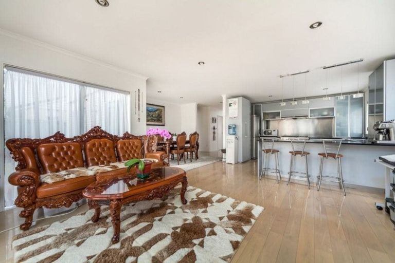 Photo of property in 5 Dione Place, Flat Bush, Auckland, 2016