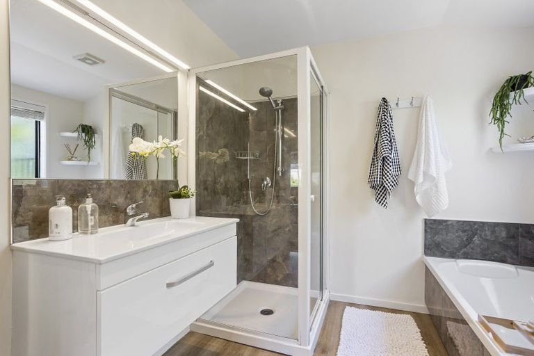 Photo of property in 7/60 Birkdale Road, Birkdale, Auckland, 0626