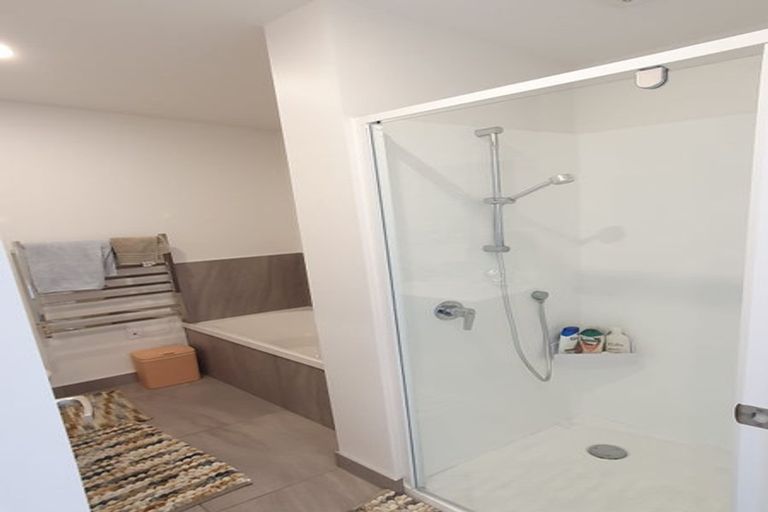 Photo of property in 52 High Street, Island Bay, Wellington, 6023