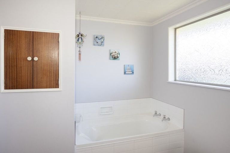 Photo of property in 11 Charles Street, Weston, Oamaru, 9401