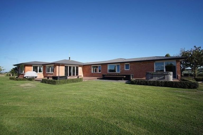 Photo of property in 133 Pearces Road, West Melton, Christchurch, 7675