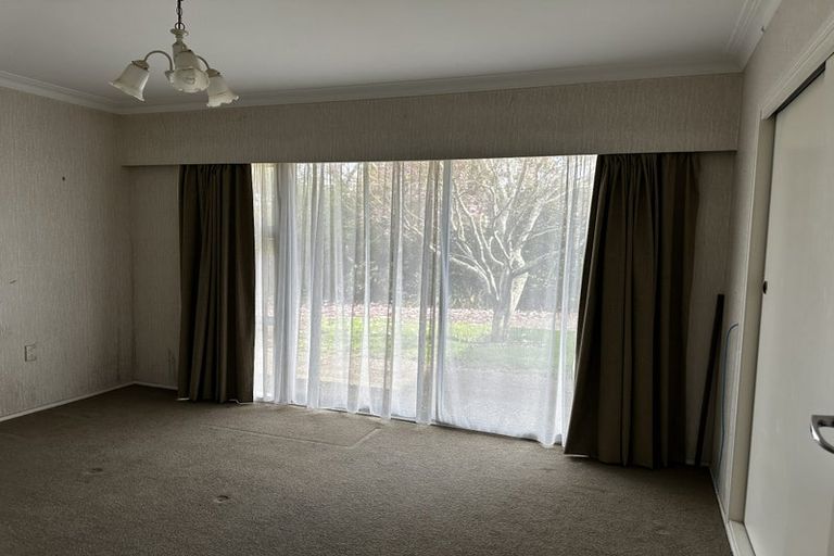 Photo of property in 12 Halberg Street, Papakura, 2110