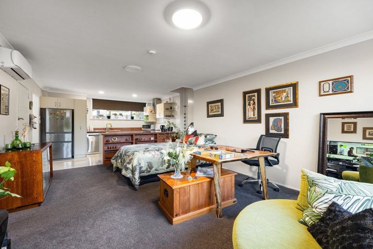 Photo of property in 72 Saint Andrews Terrace, St Andrews, Hamilton, 3200