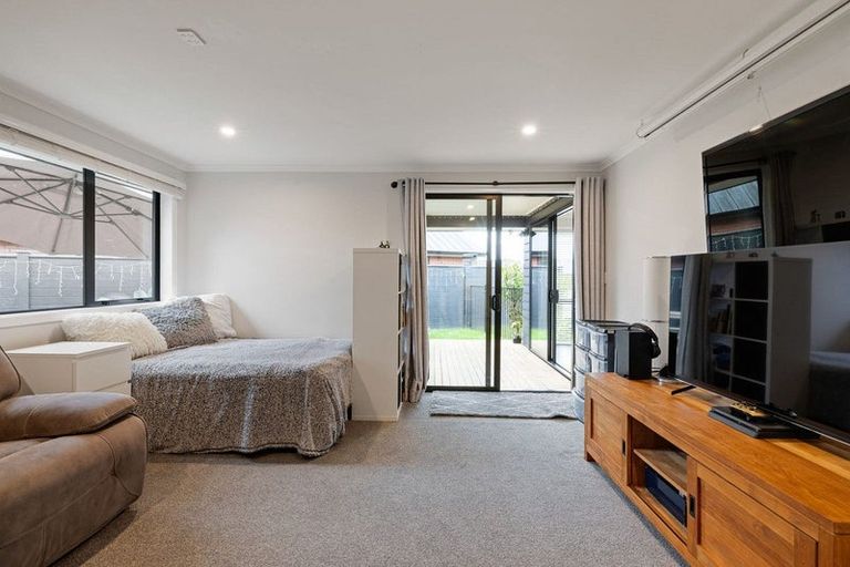 Photo of property in 19 Rose Leigh Drive, Cambridge, 3434