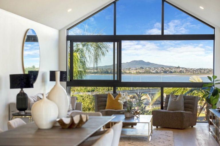 Photo of property in 13 Waimana Avenue, Northcote Point, Auckland, 0627