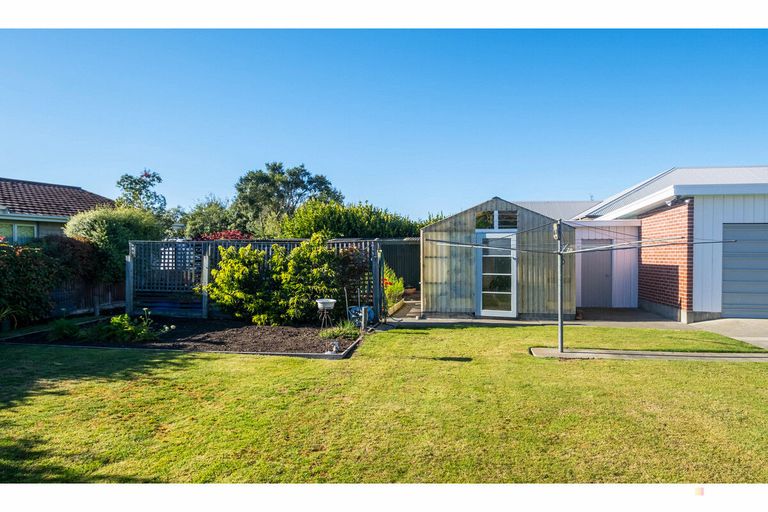 Photo of property in 1 Cashel Street, Waimate, 7924