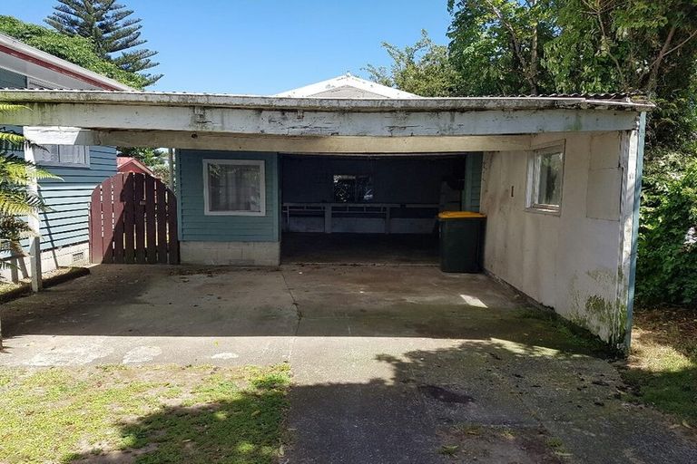 Photo of property in 9 Swallow Drive, Manurewa, Auckland, 2102