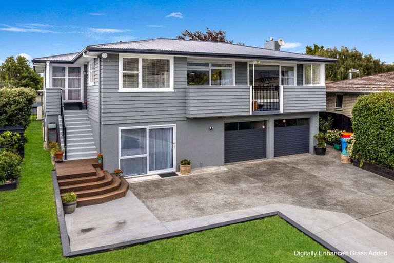 Photo of property in 5 Wigan Place, Hokowhitu, Palmerston North, 4410