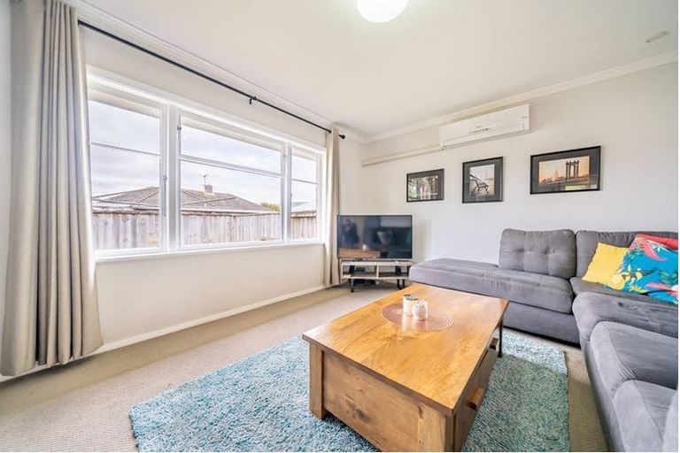 Photo of property in 1/12 Hildreth Street, Trentham, Upper Hutt, 5018