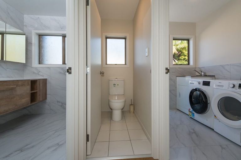 Photo of property in 24 Baltimore Place, Forrest Hill, Auckland, 0620