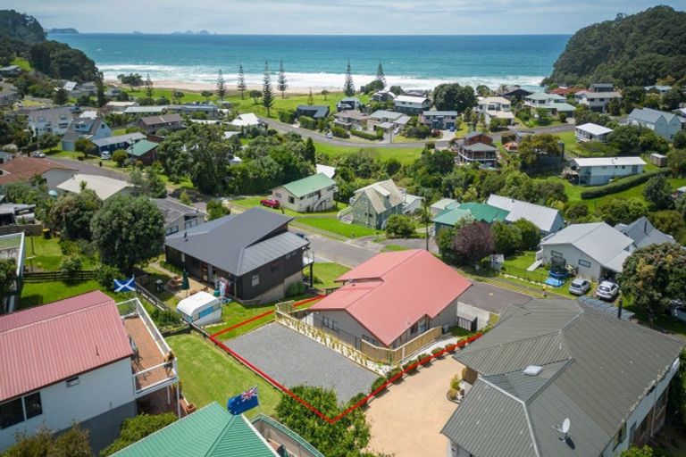 Photo of property in 208 Russell Bruce Place, Onemana, Whangamata, 3691