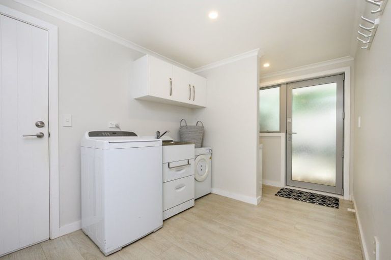 Photo of property in 5 Heritage Place, Terrace End, Palmerston North, 4410