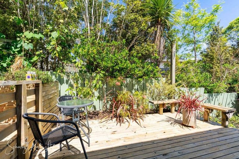 Photo of property in 5a Whaka Street, Maungaturoto, 0520