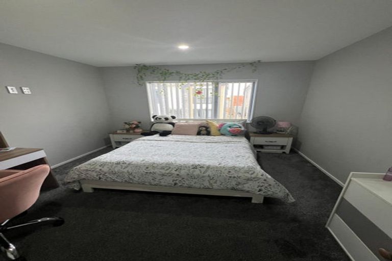 Photo of property in 75 Marendellas Drive, Bucklands Beach, Auckland, 2014