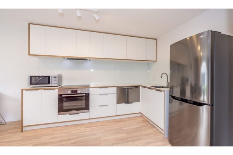 Photo of property in 11/388 Montreal Street, Christchurch Central, Christchurch, 8013