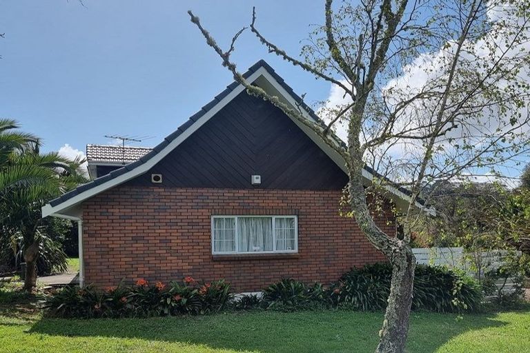 Photo of property in 357 Henderson Valley Road, Henderson Valley, Auckland, 0612