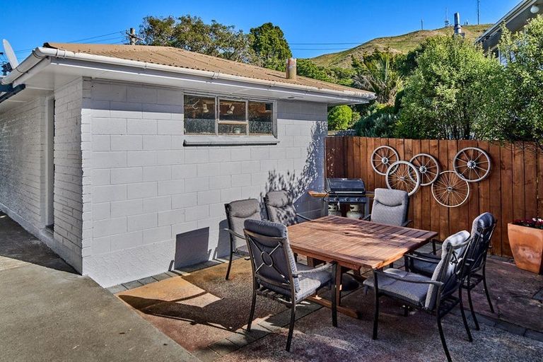 Photo of property in 10 Kotipu Place, Pukerua Bay, 5026
