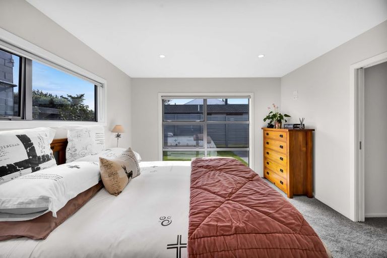 Photo of property in 17 Victoria Street, Hawera, 4610