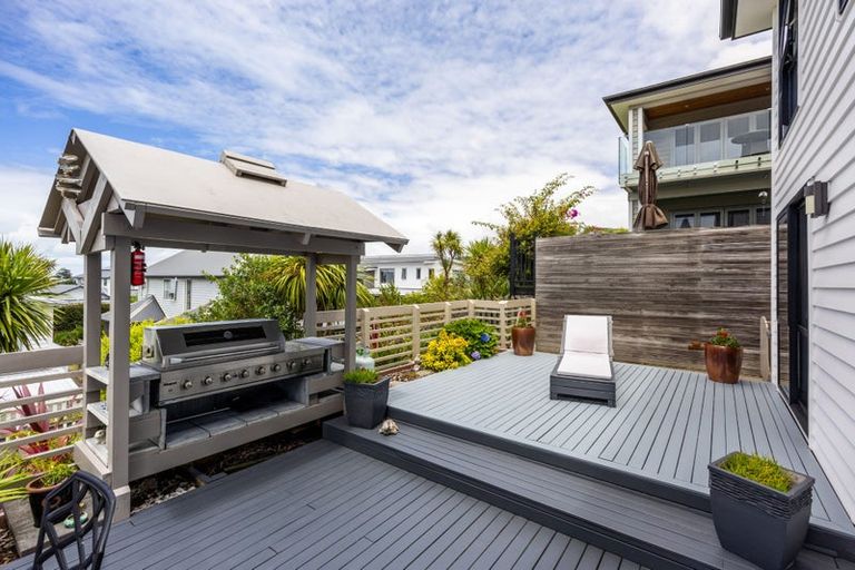 Photo of property in 4 Copper Lane, Long Bay, Auckland, 0630