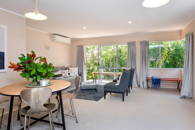 Photo of property in 10 Kopanga Road, Havelock North, 4130