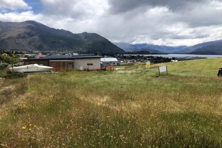 Photo of property in 12 Landsborough Lane, Wanaka, 9305