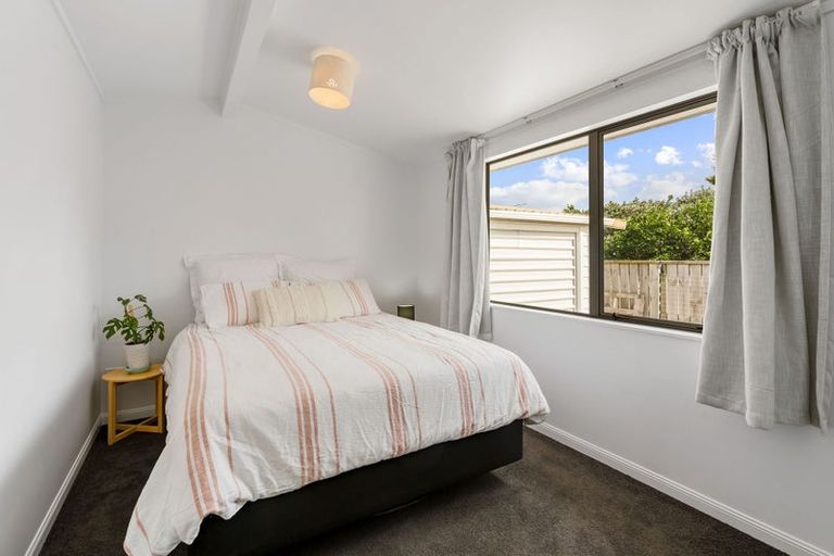 Photo of property in 1206 Papamoa Beach Road, Papamoa Beach, Papamoa, 3118