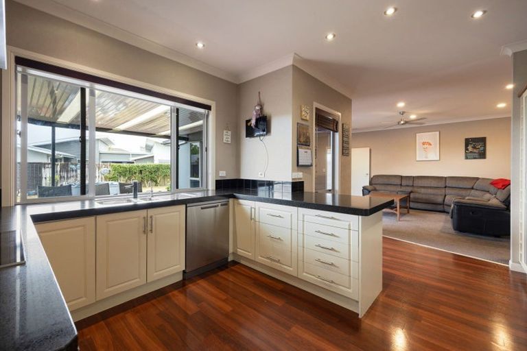 Photo of property in 13 Palliser Drive, Huntington, Hamilton, 3210