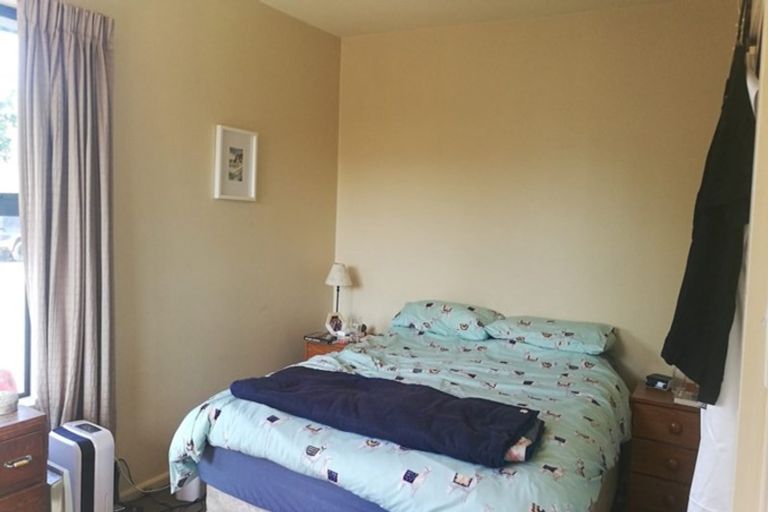 Photo of property in 57 Staveley Street, Avonhead, Christchurch, 8042