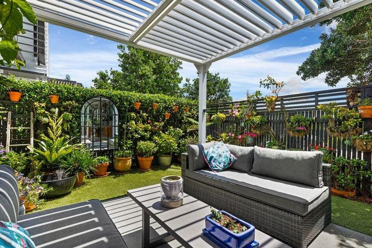 Photo of property in 30 Grey Warbler Road, Hobsonville, Auckland, 0616
